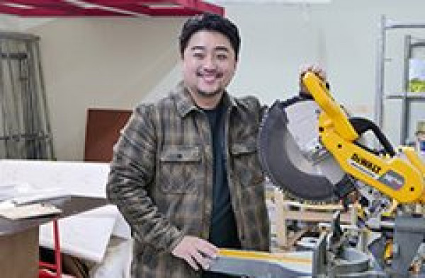 반지하와 곰팡이… 소외된 존재를 탐구하는 건축가